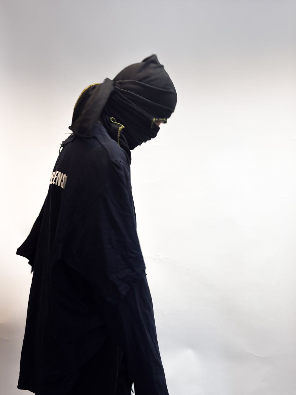 DECONSTRUCTED SICHERHEITSDIENST LONGSLEEVE