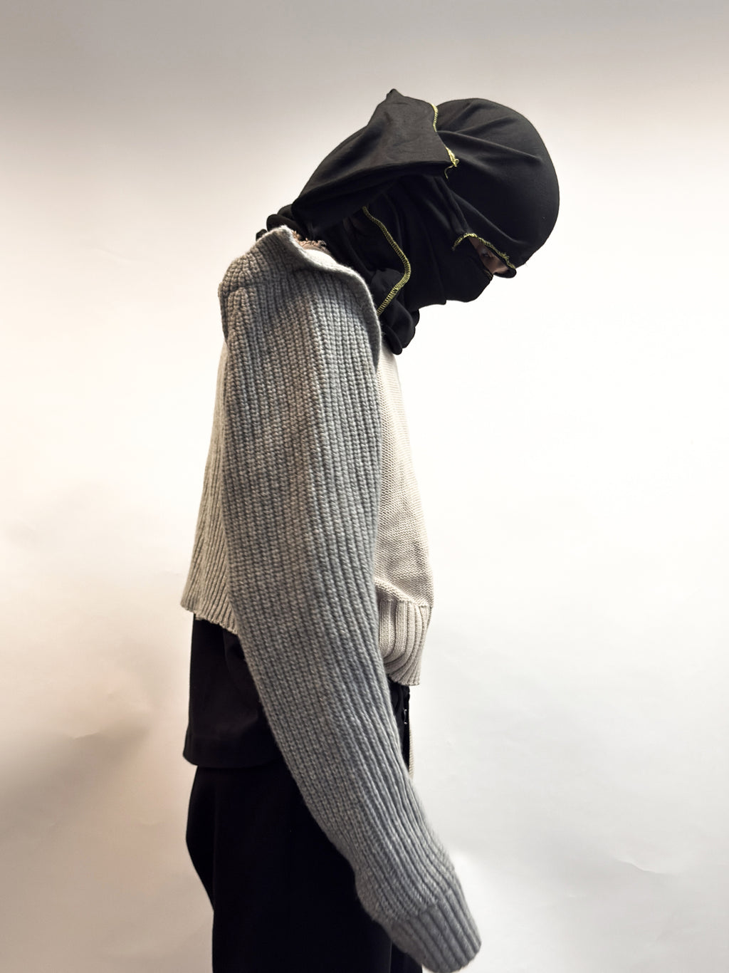 MIXED KNIT CROPPED SWEATER