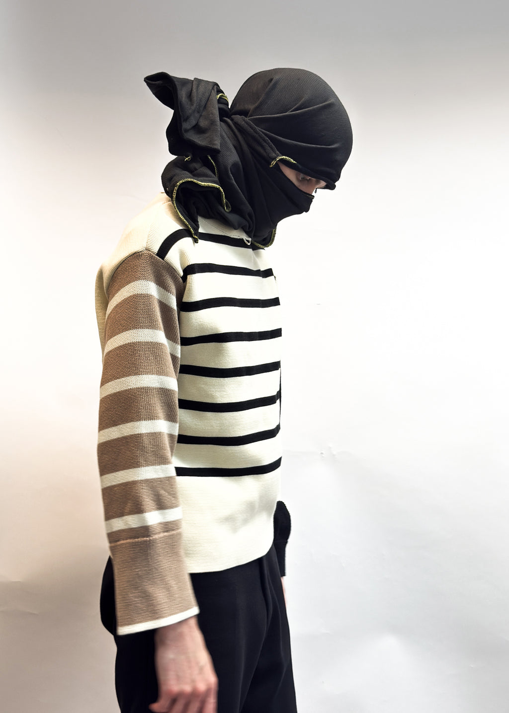 MIXED KNIT STRIPED FITTED SWEATER