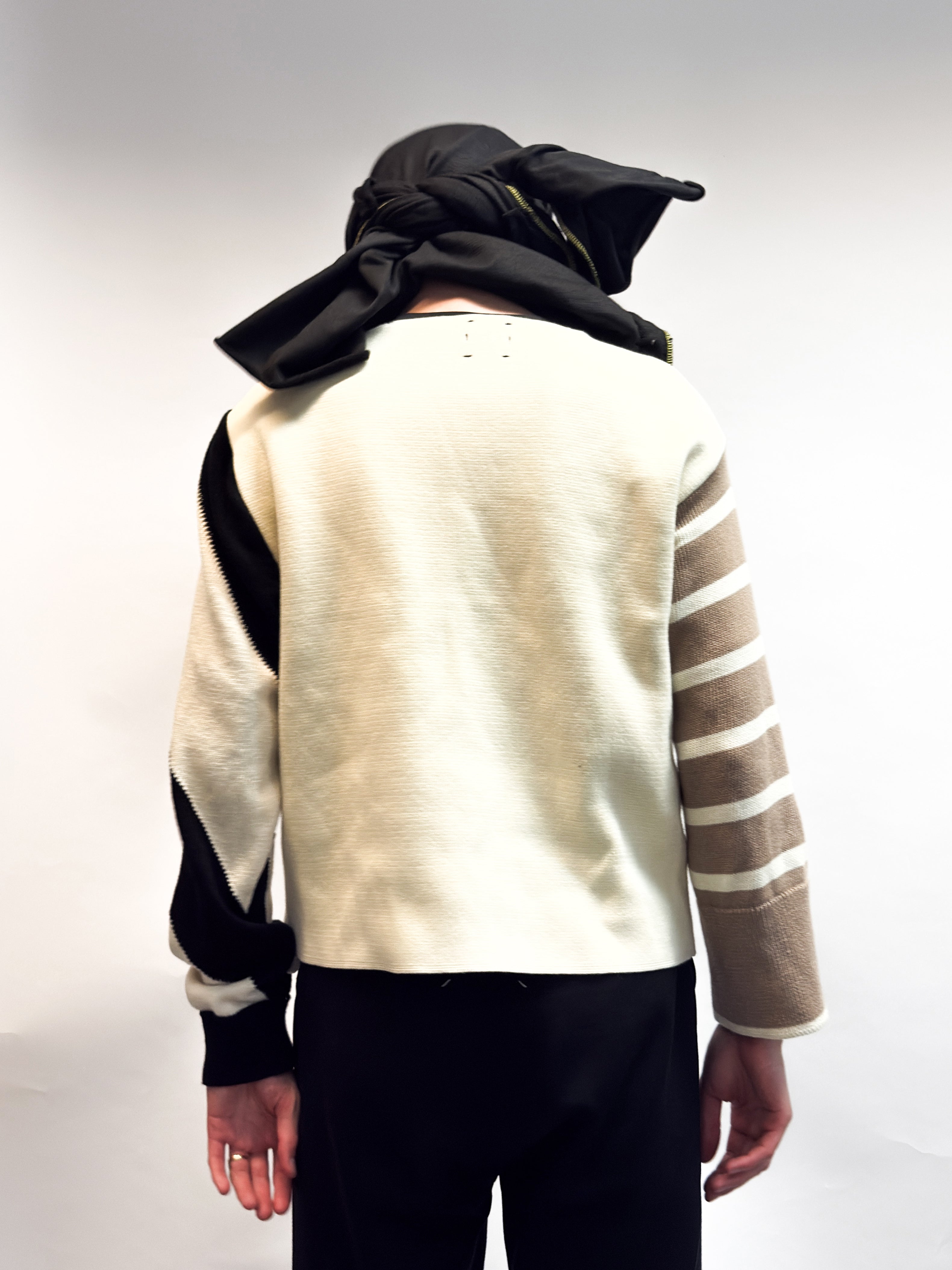 MIXED KNIT STRIPED FITTED SWEATER